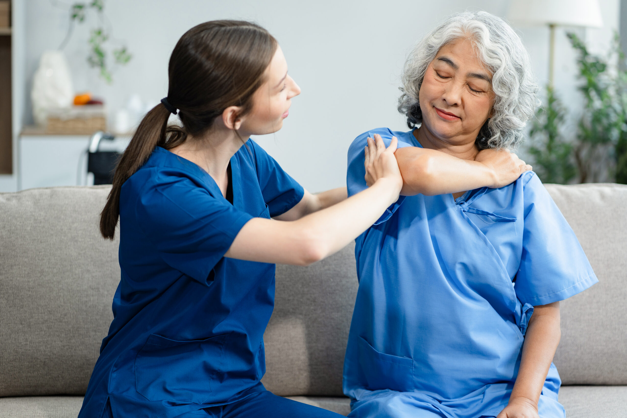Silver Caregivers post-surgery home care caregiver assisting senior in Davie Florida